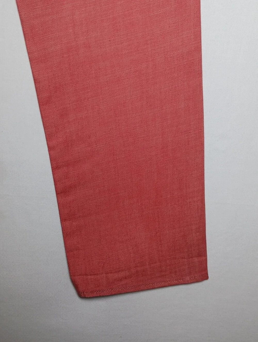 Levi's 501 Mens White Oak Cone Denim Jeans 33X32 Coral NWT Button Fly